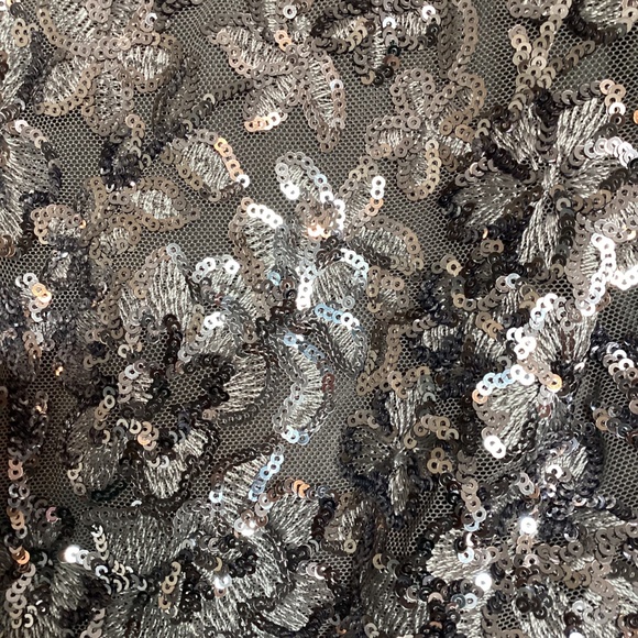 Alex Evenings Sequin Lace Cold Shoulder Trumpet Evening Gown, size 10 - Picture 9 of 13